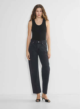 老钱风丹宁DF 女款 Marlo 黑色复古水洗高腰宽松老爹牛仔裤