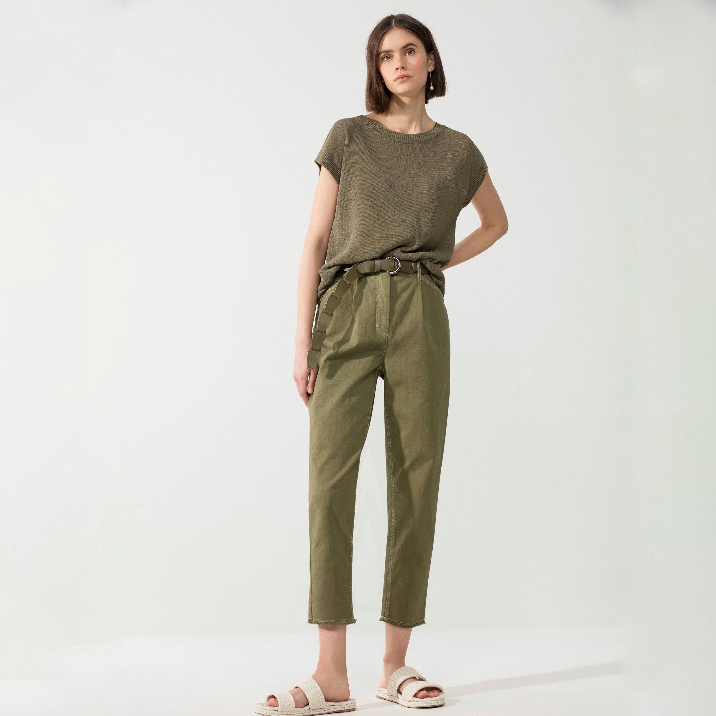 女款 德系轻奢l&c 休闲镂空军绿色三分袖针织衫上衣