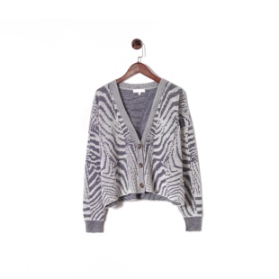短款 纽约高端1ntermix 斑马纹理v领针织开衫 羊毛羊绒 公价$348