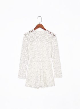 美系轻奢@lexis 女款  498$ Paulette 白色蕾丝连体短裤