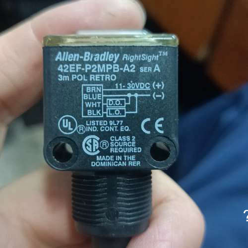 全新多米尼加产42EF-P2MPB-A2传感器，工程剩余1个