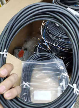 议价隆堡 RKMV 4-225/15 传感器4芯原装线！