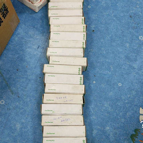 全新施耐德行程开关正品库存老货XCE–145