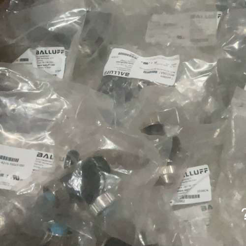 全新巴鲁夫BALLUFF接头，型号BCC0AA7，原装正品，