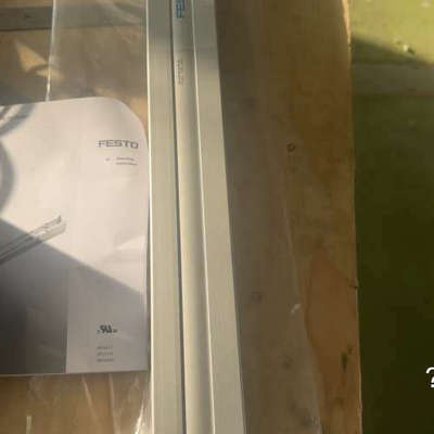 议价FESTO有杆电缸+EPCO-40-200-ST-EB  1