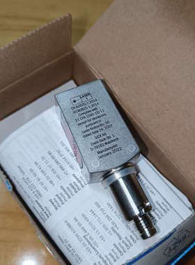 SICK WL4SLG-3P5232H激光光电传感器，德国原