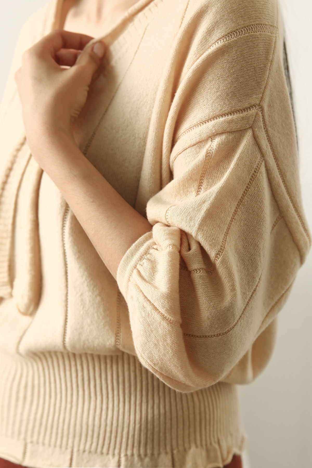 法式浪漫秋冬季百搭毛衣羊绒衫