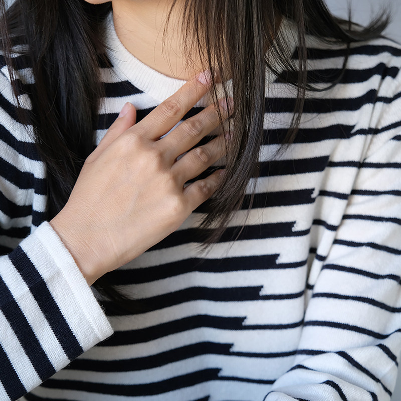 APCSHOP 早春新款简约通勤圆领条纹针织衫女士套头中薄款纯羊绒衫