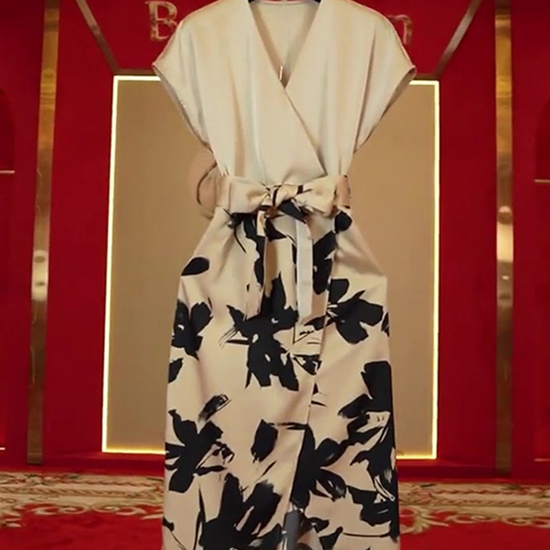 法式浪漫高端精致气质轻奢名媛宴会垂坠感赫本风印花连衣裙