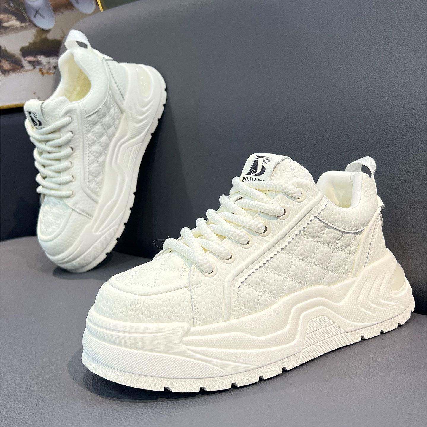 潮牌2025秋冬季新款时尚真皮高端小白男鞋加绒保暖老爹鞋百搭板鞋