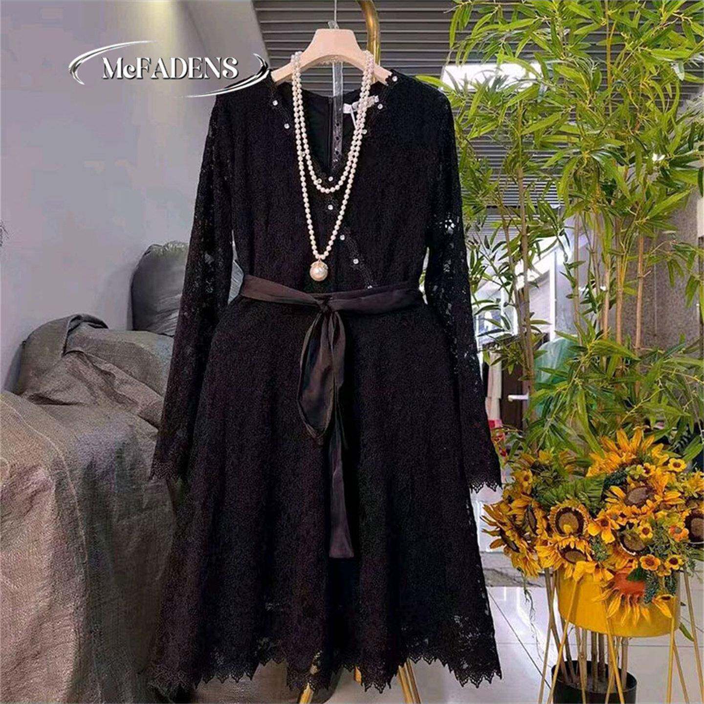 香港法式御姐范气质小黑裙胖妹妹大码女装时尚显瘦蕾丝系带连衣裙