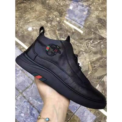 高端潮牌2025新款时尚软底真皮板鞋男士保暖加绒加厚头层牛皮棉鞋