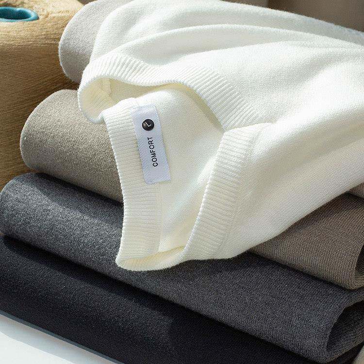 MAROLIO~高级感不起球 白色毛衣男冬季加厚保暖v领修身打底针织衫