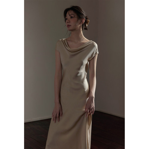 commuse真丝连衣裙长裙