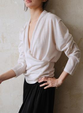 commuse memory 『暖纱眠』60支精纺羊毛气质交叉叠门襟针织上衣