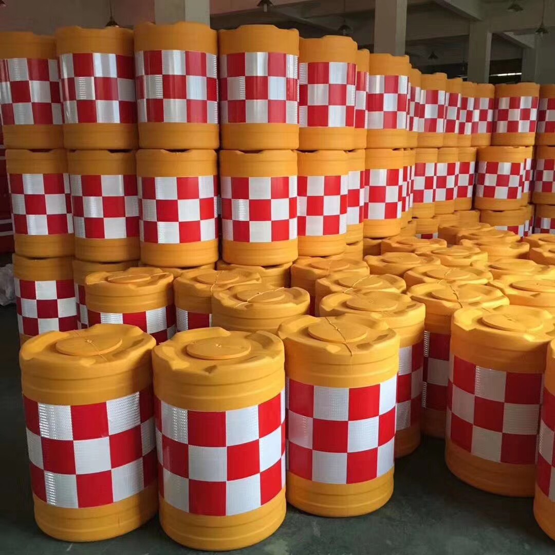 新料水马围挡市政围档路障三孔围栏施工建筑工地塑料防撞桶隔离墩