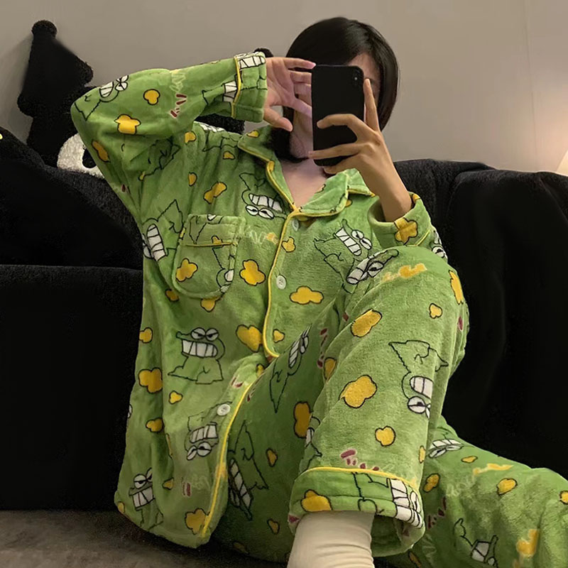 蜡笔小新同款饼干睡衣女秋冬季加绒加厚法兰绒可爱卡通保暖家居服