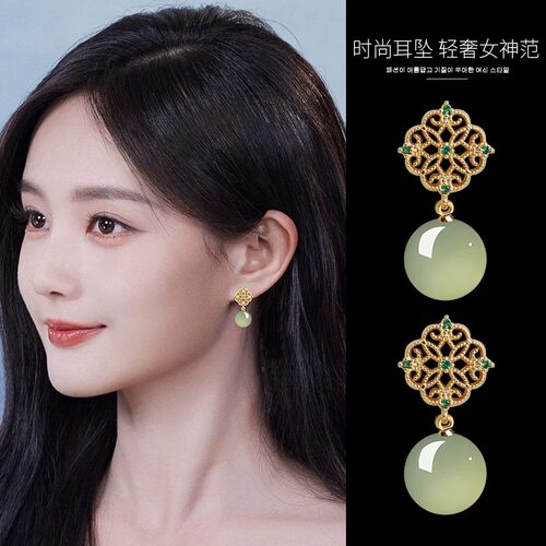新中式和田玉耳钉2025年新款爆款高级感耳环复古耳饰女百搭耳坠