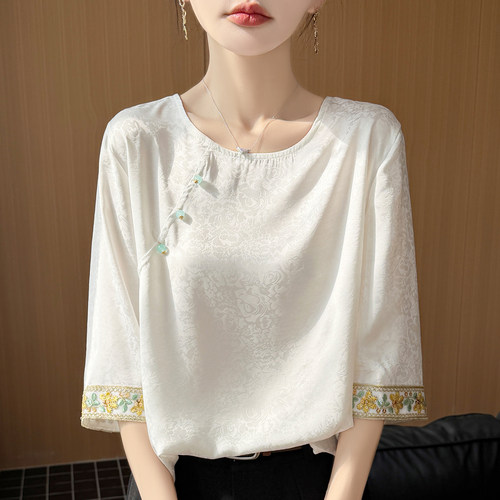 2026春夏款七分袖缎面衬衫女圆领新中式国风宽松刺绣短袖气质T恤