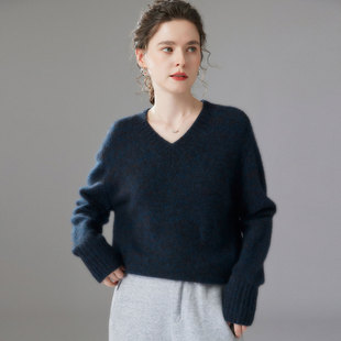 打底 女V领宽松高级感毛衣时尚 康宝莱纱线 25%桑蚕丝75%山羊绒衫