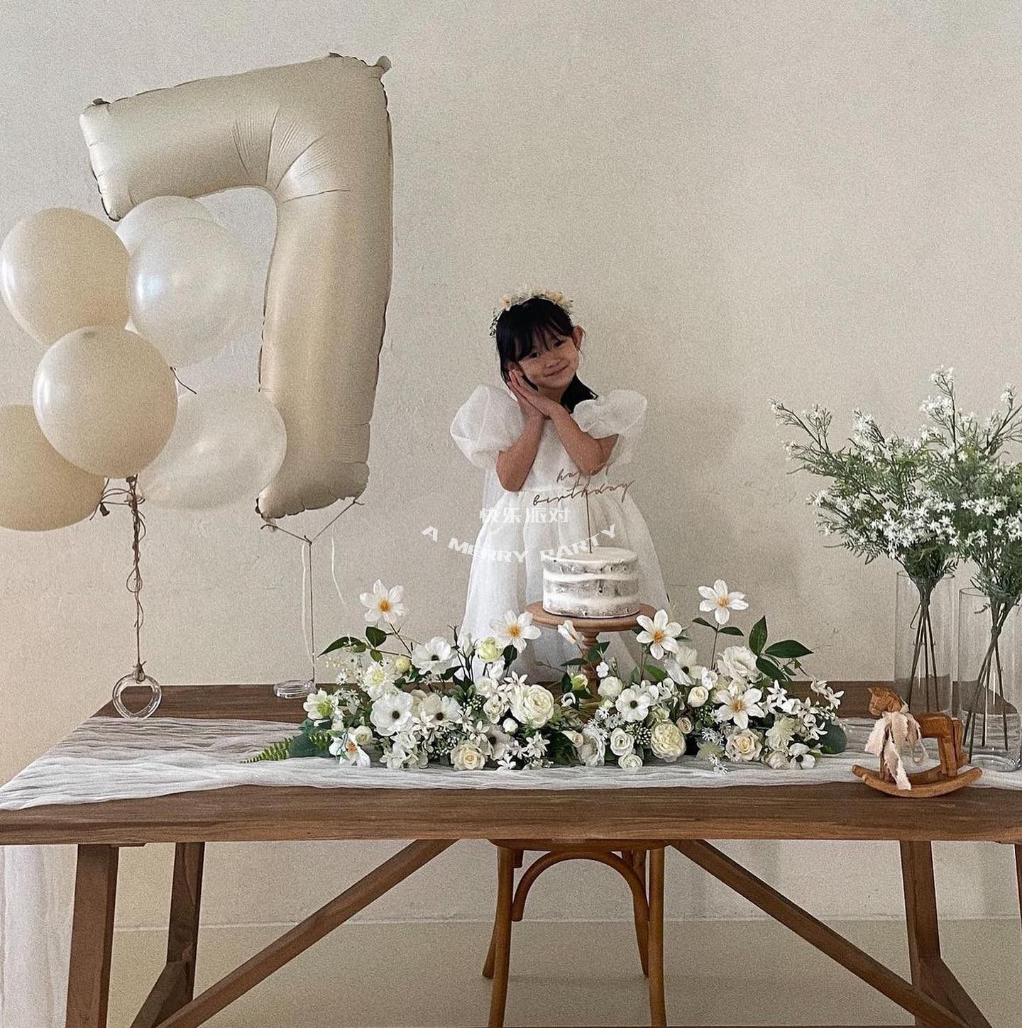 奶油色40寸大数字气球生日布置