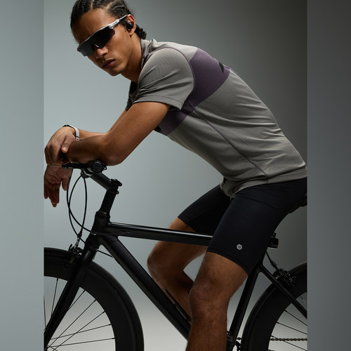 CH无感印花网眼透气T恤男