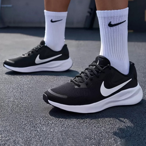 Nike耐克男鞋公路跑步鞋