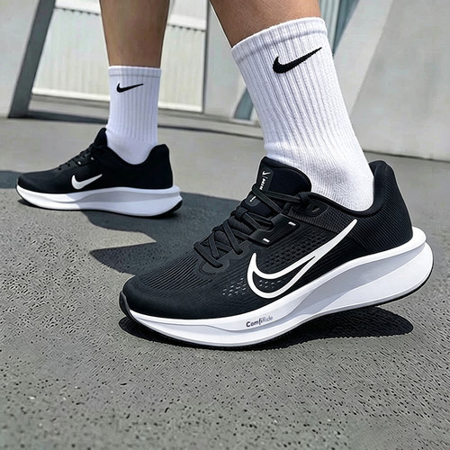 Nike耐克减震跑步鞋运动鞋男