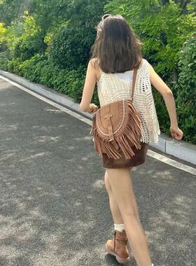 新款仿麂皮驼色流苏包女美式复古波西米亚风斜挎马鞍包民族风包包