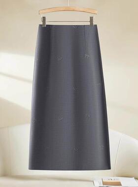 高档轻奢刺绣灰色西装半身裙女士新款百搭时尚高腰显瘦直筒包臀裙