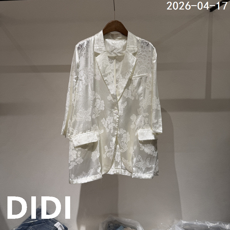 欧洲站2026夏季新款时尚翻领一粒扣七分袖提花西装外套女款06222