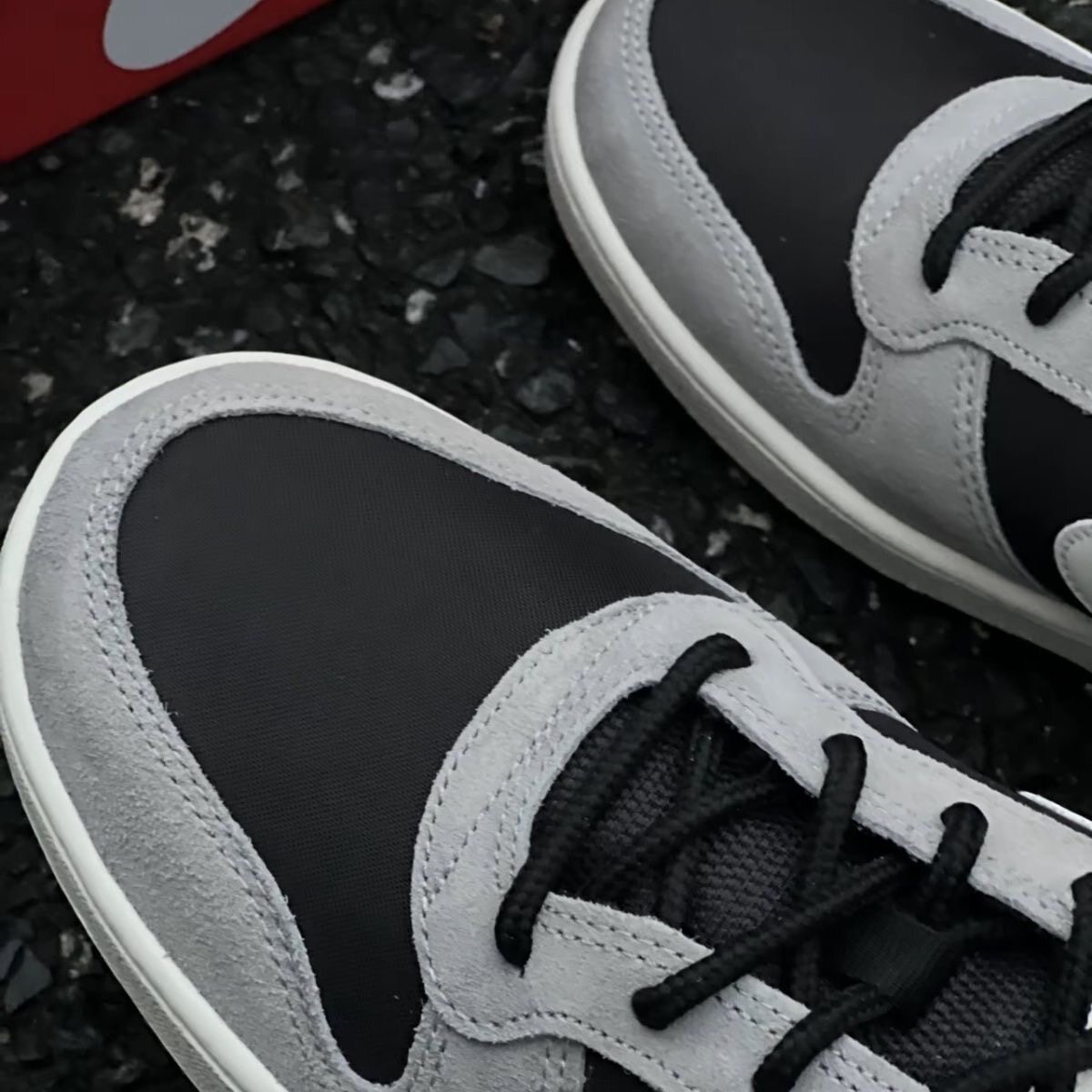 秋季新款NIKE耐克百搭休闲 防滑耐磨速干透气低帮板鞋 844881-005