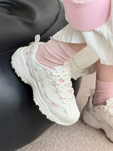 Skechers斯凯奇奶茶熊情侣厚底增高老爹鞋 雏菊刺绣白粉海军蓝男女