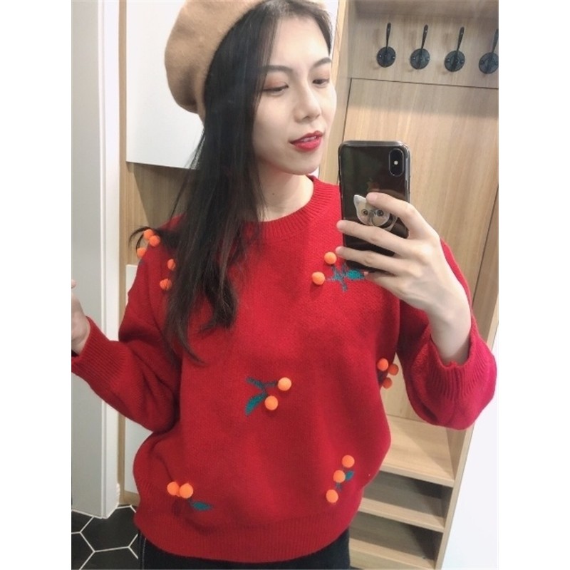 2020年新款樱桃短款圣诞风套头车厘子红色毛衣女宽松外穿