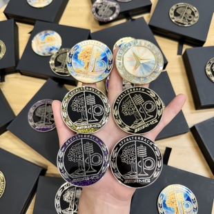 A级C级E级CLA改装 GLE 车标 GLC 适用奔驰机盖珐琅彩工艺车标GLA