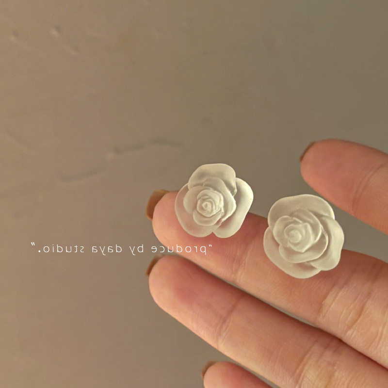 「冰糖山茶」亚克力花朵耳环法式复古耳钉温柔超仙气质蚊香盘耳夹,饰品/流行首饰/时尚饰品新,耳钉,淘宝优惠券,粉丝福利购,淘宝优惠卷