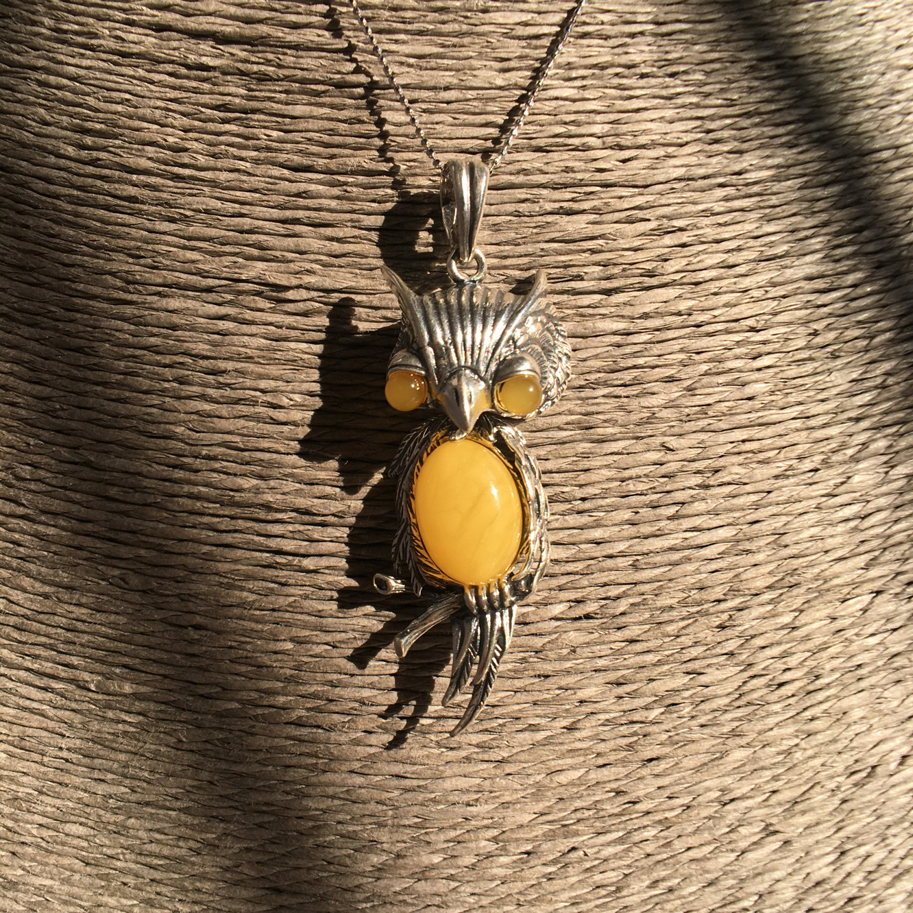 波兰蜜蜡手工厚镶精致设计猫头鹰灵动吊坠时尚帅气推荐礼物男女链