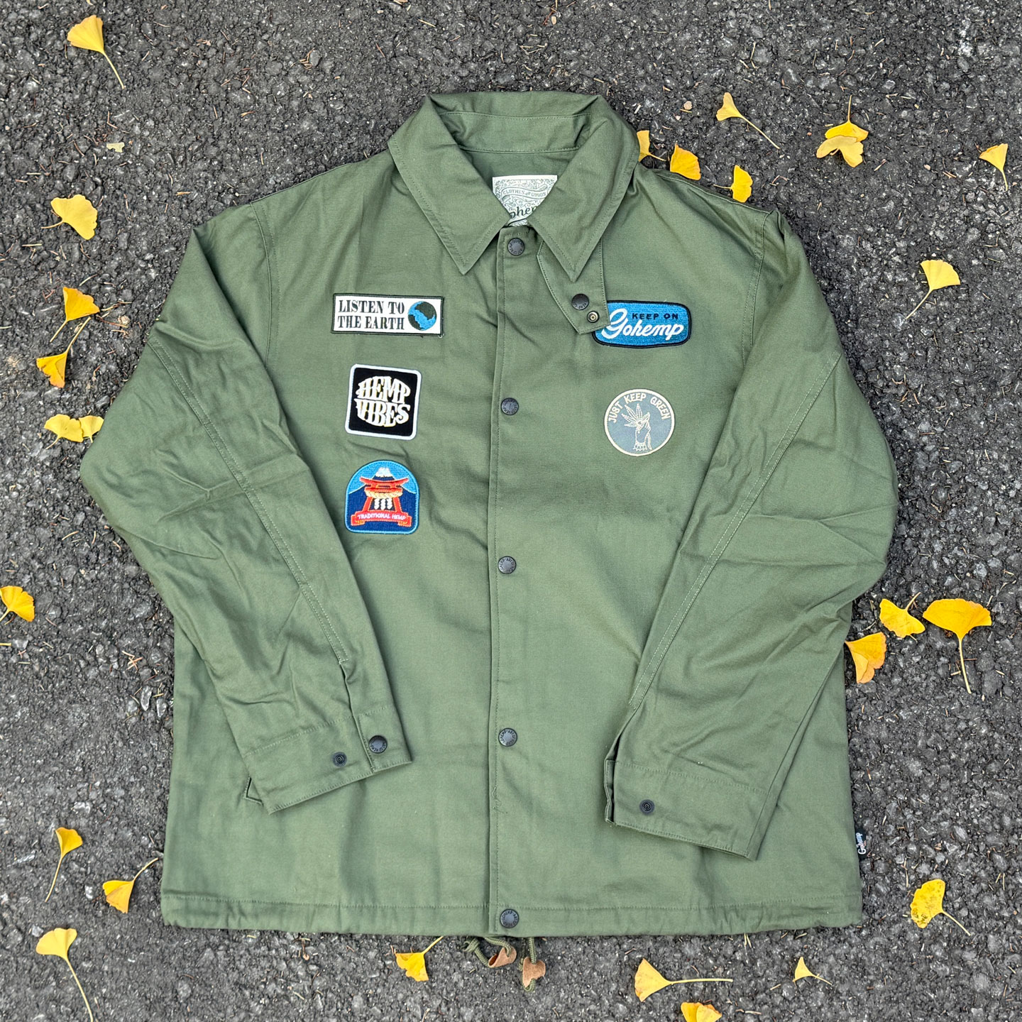 Go Hemp麻纤维混纺条纹布内衬刺绣徽章印花复古休闲教练夹克