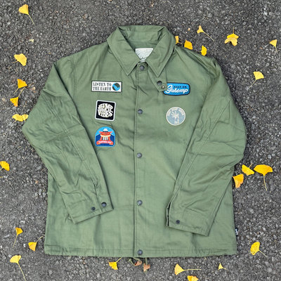 Go Hemp麻纤维混纺条纹布内衬刺绣徽章印花复古休闲教练夹克