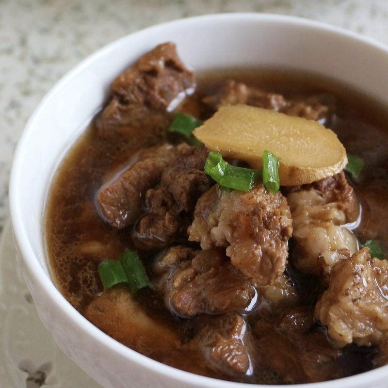 【清真】炖牛肉精选牛肉肋条大锅慢火炖制加热后食用