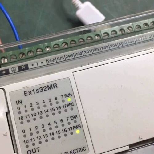 拆机台湾力扬PLC 型号:EXls32MR