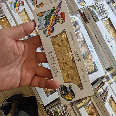 旺购上品 西班牙代购VICENS  巴塞罗那盒装杏仁牛轧糖软硬口80克