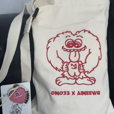 AIMEEWQ25新款小怪兽休闲包