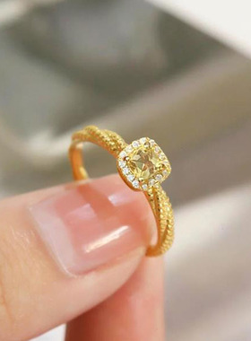 黄水晶方糖戒指女镶嵌黄钻麻花指环黄铜镀金轻奢项链耳钉耳环手链