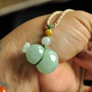 az06冰润浅绿厚装立体小葫芦保真天然缅甸A货翡翠男女吊坠挂件绳