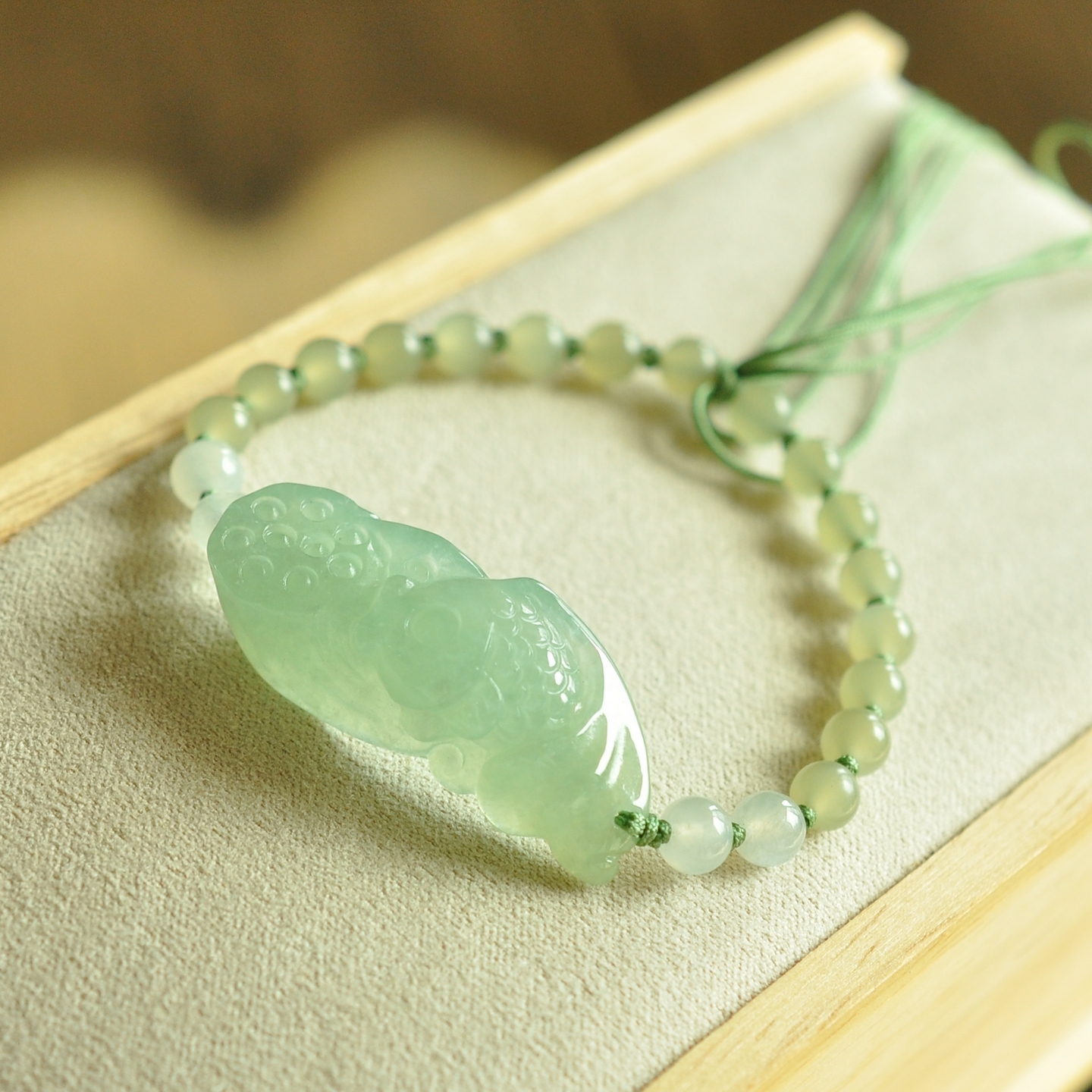 jk77老坑冰晴绿莲蓬小鱼手牌天然缅甸A货翡翠小桶珠手编手链手串