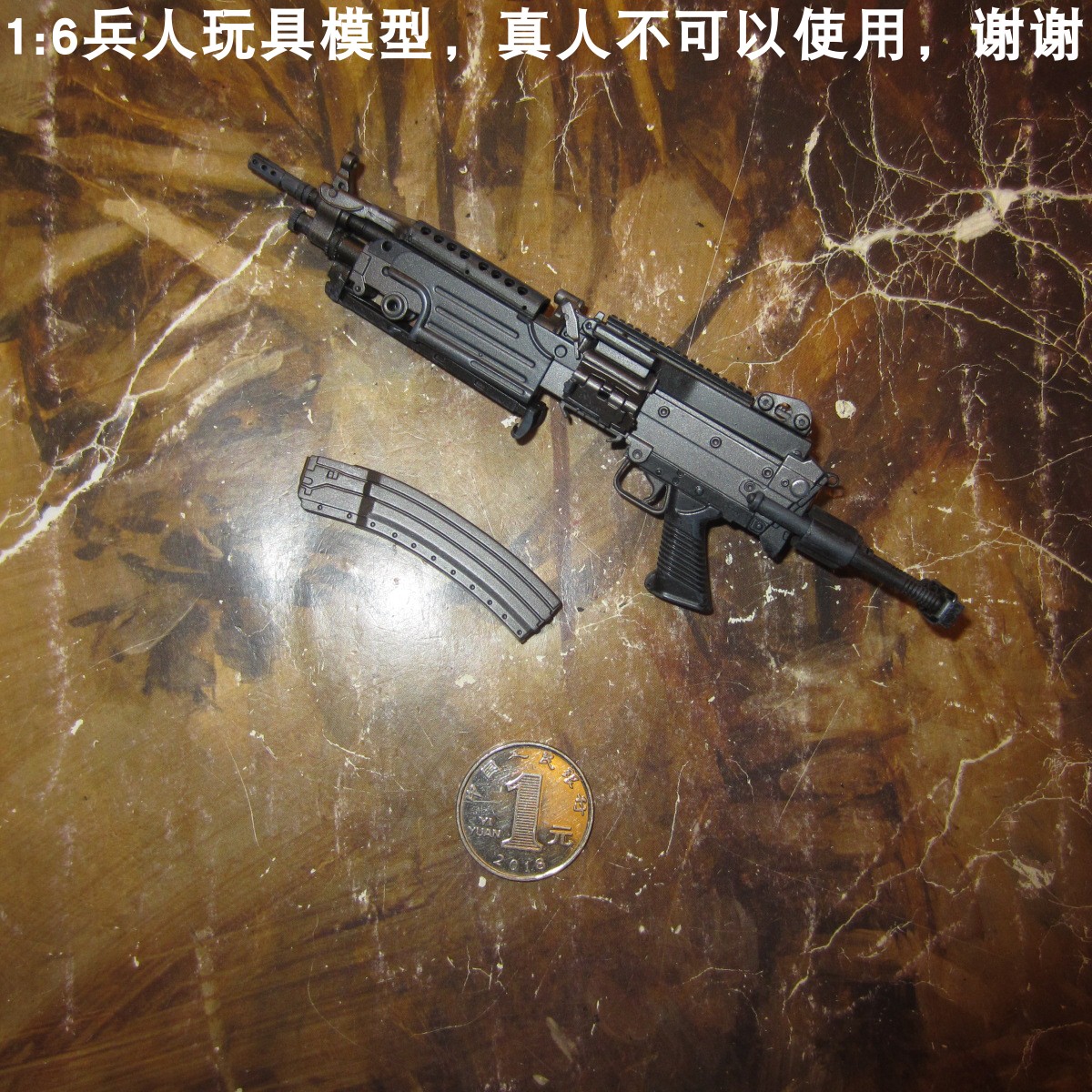 兵人1/6Hottoys钢铁蜘蛛侠图片