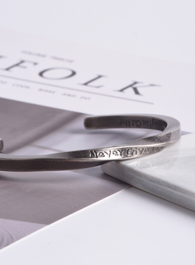 钛钢莫比乌斯环欧美风复古手镯