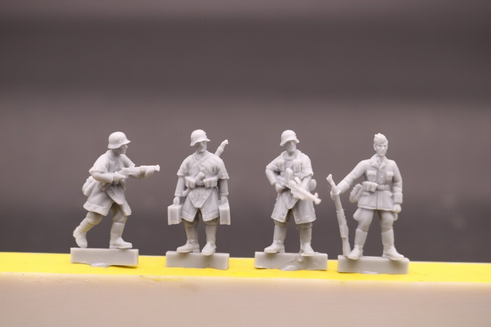 1/72树脂素体兵人 德国反游击队战斗群B组16号
