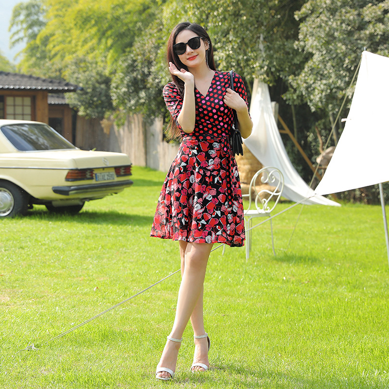 D家大牌修身雪纺沙滩连衣裙